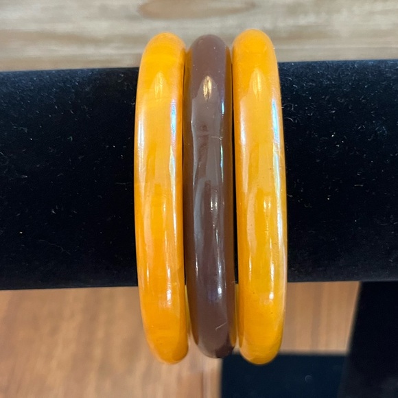 Vintage Lot of 3 Bakelite Bangle Bracelets - Picture 3 of 7